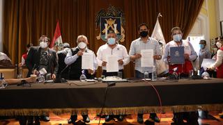 Ejecutivo suscribe acuerdos con autoridades de La Libertad para enfrentar la pandemia