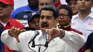 Estados Unidos dice que Maduro caería si su entorno cubano saliera de Venezuela