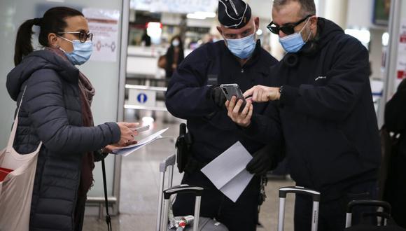 Francia exigirá tests PCR a viajeros europeos que ingresen al país. (Foto: Pascal POCHARD-CASABIANCA / AFP)