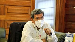 Hernando Cevallos niega que esté pensando renunciar como ministro de Salud