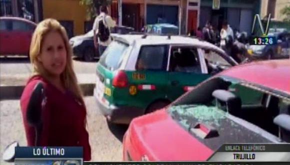 Delincuentes atacan a mujer embarazada para robar su auto en La Libertad. (Captura)