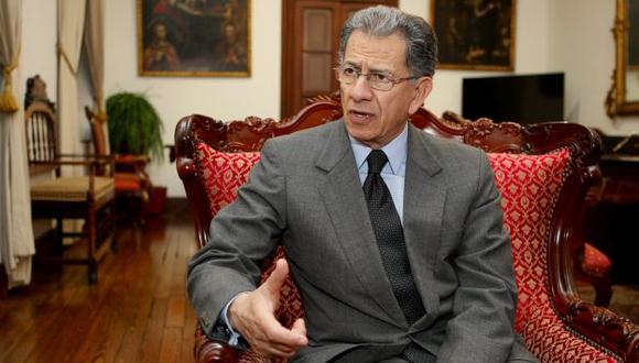 El presidente del Tribunal Constitucional, Óscar Urviola, anunció que se investigará denuncia sobre presunto pago para favorecer a Roberto Torres. (Perú21)