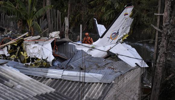 Avioneta se precipitó sobre vivienda en barrio de Junín, en Popayán. (AFP)