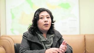 Betssy Chávez no da la cara y en el Congreso alistan su interpelación