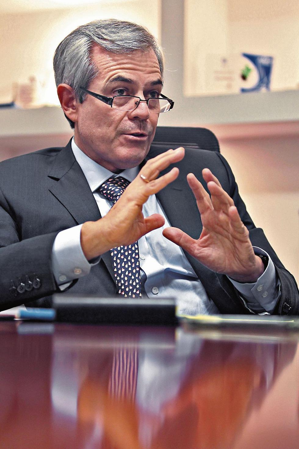 Gianfranco Castagnola, presidente ejecutivo de
Apoyo Consultoría. Es economista, el tercero más influyente del país, según la Encuesta de Poder 2018 de Ipsos. Tiene una Maestría en Políticas Públicas en Harvard. (GEC)