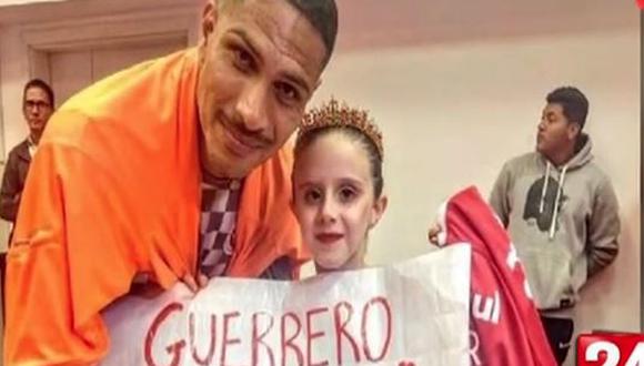 Paolo Guerrero cumplió sueño de una niña en Brasil y además le regaló una camiseta del Inter. (Captura)