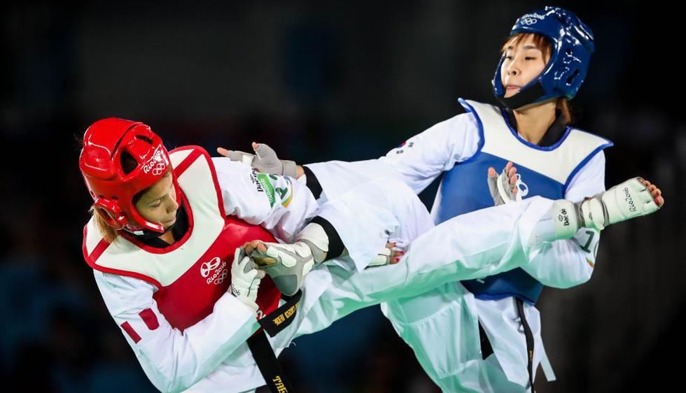 Julissa Diez Canseco perdió ante la coreana Kim So Hui en taekwondo en Río 2016. (EFE)