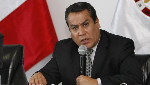 Ministro de Justicia, Gustavo Adrianzén, planteó elevar penas a sicarios. (Perú21)