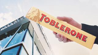 ¿Por qué Toblerone ya no utilizará la recordada silueta del monte suizo más popular en la caja de sus chocolates?