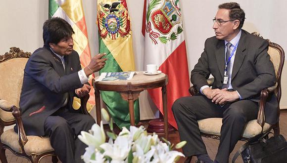 Martín Vizcarra se reunió con Evo Morales por el Tren Bioceánico. (EFE)