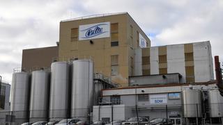 Francia ordena retiro masivo de leche que se vende en Perú por riesgo de salmonela