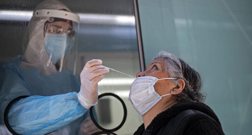 Imagen referencial. Chile es el undécimo país con más infectados acumulados del mundo (432.666), según la Universidad Johns Hopkins. (Foto: MARTIN BERNETTI / AFP).