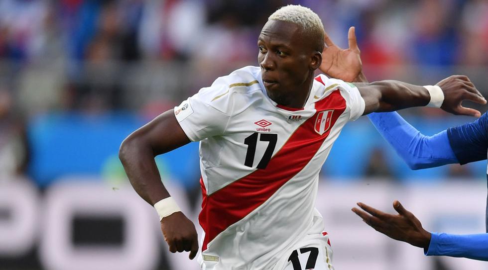 Luis Advíncula está en duda para los amistosos de la Selección Peruana. (AFP)