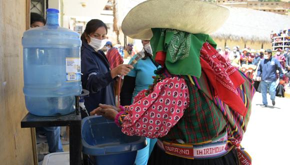 Mediante el idioma quechua explican el correcto lavado de manos en distrito de Incahuasi (Foto: Gore Lambayeque).