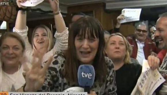 Reportera celebra eufórica que ganó la lotería y anuncia que no irá a trabaja pero luego dice que fue mentira. (Captura)