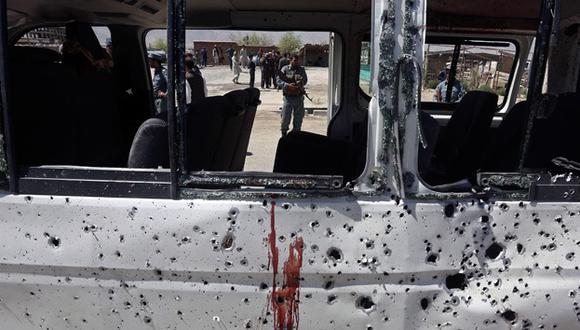 Atentado en Afganistán deja casi 100 muertos y decenas de heridos. (Reuters)