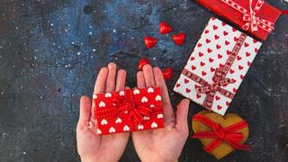 Día de San Valentín: ¿Cómo celebran y cuánto gastan los enamorados?