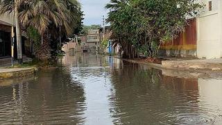 Lluvia de siete horas inunda calles de Piura