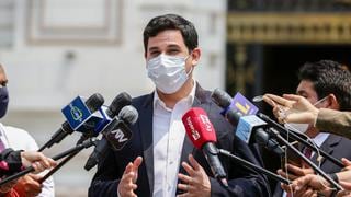 César Combina propone que “infractores de los protocolos sanitarios sean puestos en la última lista del Plan Nacional de Vacunación”