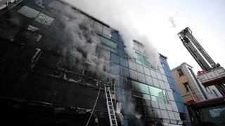 Incendio en gimnasio de ocho pisos deja 29 víctimas mortales en Corea del Sur [FOTOS]