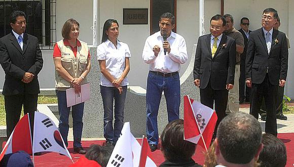 Ollanta Humala inauguró el centro de salud “Laura Rodríguez”, en el distrito de Comas. (Andina)