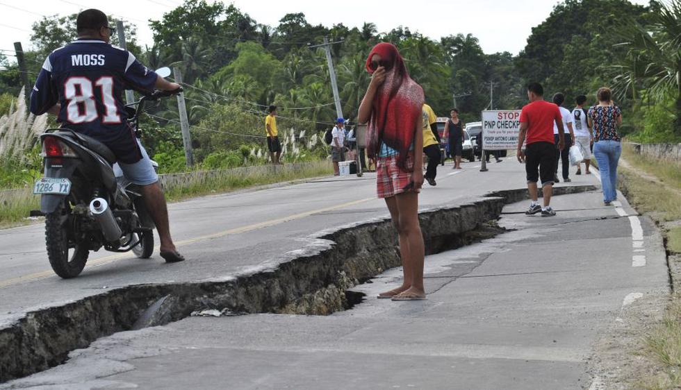 Un total de 441,709 familias se han visto afectadas por el terremoto de 7,2 grados de magnitud que ha sacudido la región de Visayas, en el centro de Filipinas. (AP)