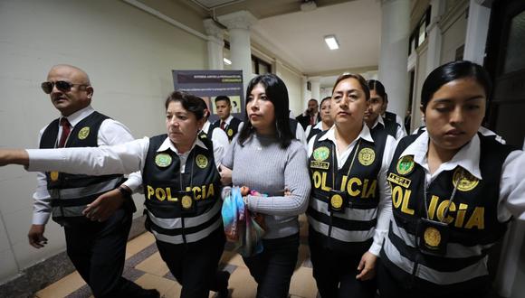 Betssy Chávez, expresidenta del Consejo de Ministros, llegó a Palacio de Justicia. (Foto: Poder Judicial)