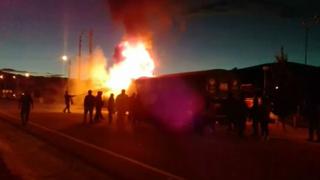 Turba incendió vehículo que atropelló a dos menores en La Oroya [VIDEO]