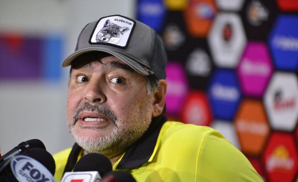 Diego Maradona criticó actitud de Lionel Messi. (EFE)