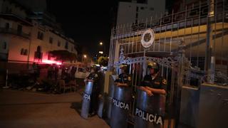Reportan movimiento irregular en la Embajada de Venezuela en Lima