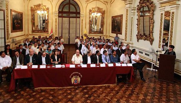La alcaldesa Villarán encabezó el concejo metropolitano edil. (Andina)