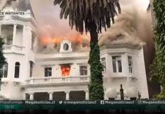 Chile: incendian edificio histórico de Santiago donde funcionaba una universidad | VIDEO