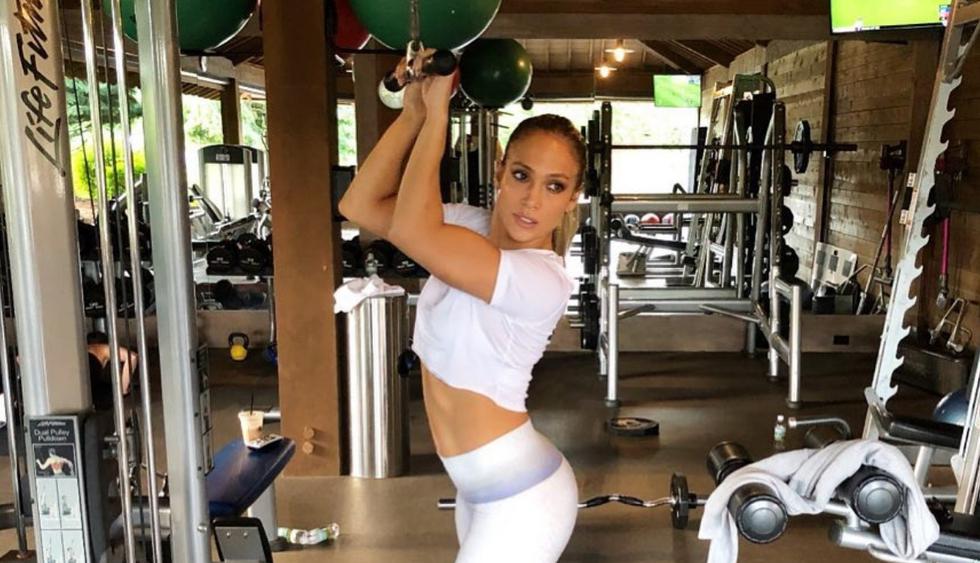 Jennifer Lopez llama la atención por este particular detalle en sus leggins (Fotos: Instagram)