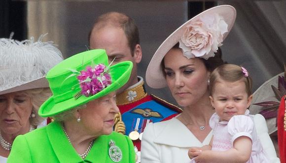 La reina Isabel II del Reino Unido y Catalina de Cambridge. (Foto: AFP)