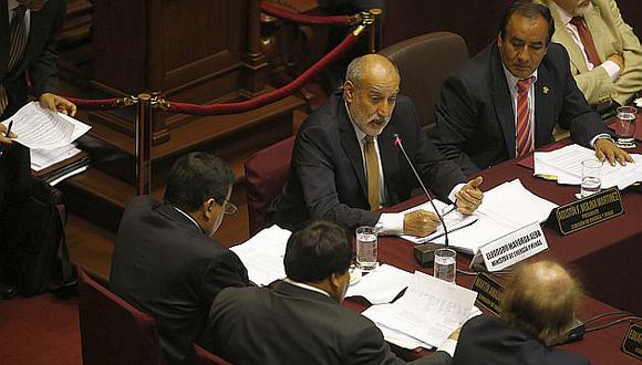 Eleodoro Mayorga en la Comisión de Energía y Minas del Congreso. (Martín Pauca)