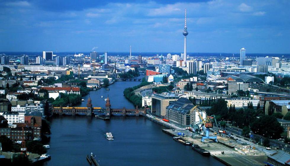 Alemania: Berlín, la capital alemana, es cosmopolita y dinámica. Muy avanzada culturalmente, se dibuja como uno de los destinos más atractivos de Europa. (Internet)