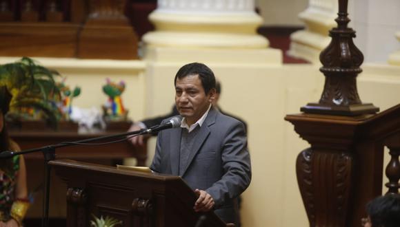 El congresista Joaquín Dipas participó de un evento en el Legislativo referido a la hoja de coca. (Foto: Mario Zapata / GEC)