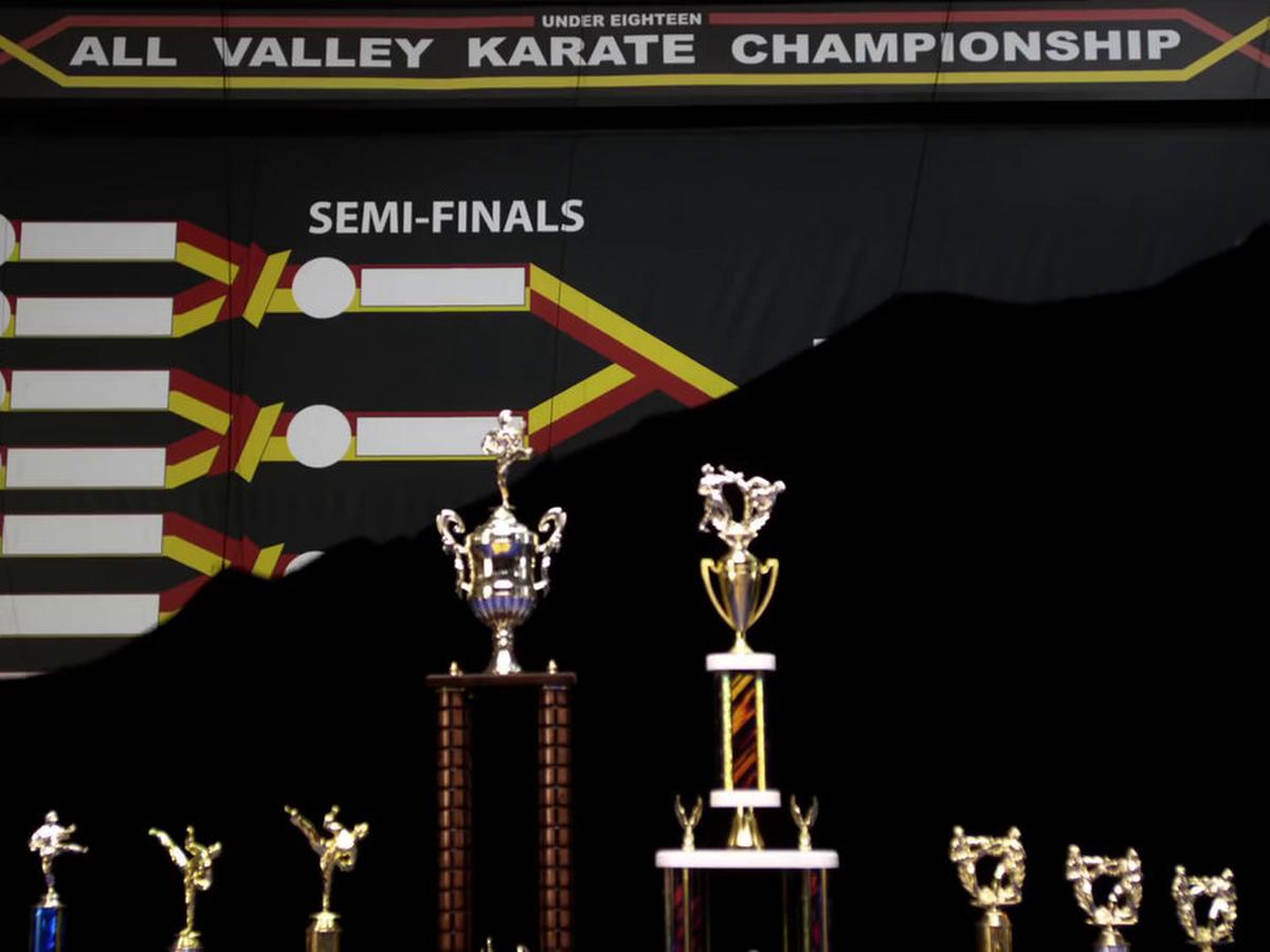 Cobra Kai: Temporada 4, Anúncio do Torneio de Karaté de All Valley