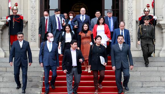 Pedro Castillo y su nuevo gabinete de Ministros. (Foto: Presidencia)