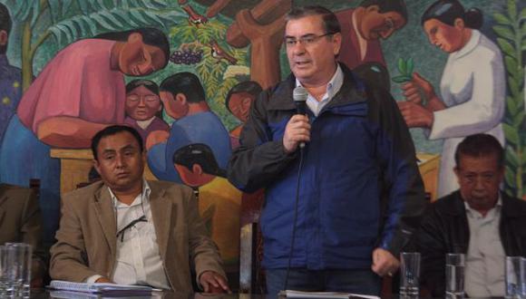 Evidentemente fastidiado, el premier Valdés lamenta la negativa de Santos de firmar el Acta de Acuerdos. (Andina)