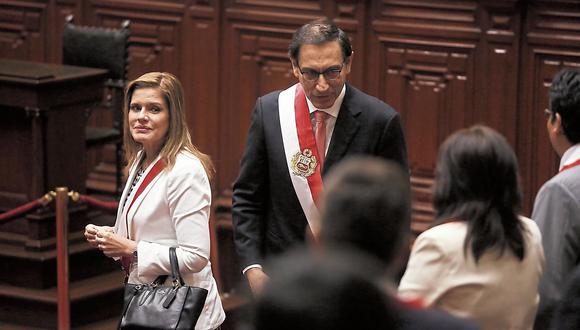 ¿Y la sonrisa? A Aráoz se le observó incómoda en la ceremonia de juramentación de Vizcarra. (CésarCampos/Perú21)