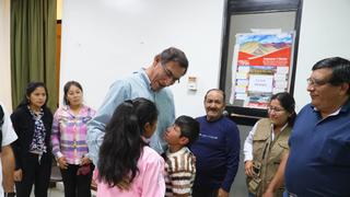 Presidente Martín Vizcarra construirá casa a niño que quedó huérfano por aluvión en Cusco