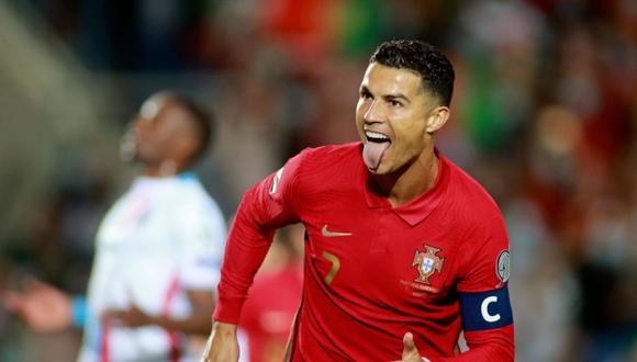 Cristiano Ronaldo se motiva antes de medirse a Turquía en la repesca de UEFA. (Foto: AP)