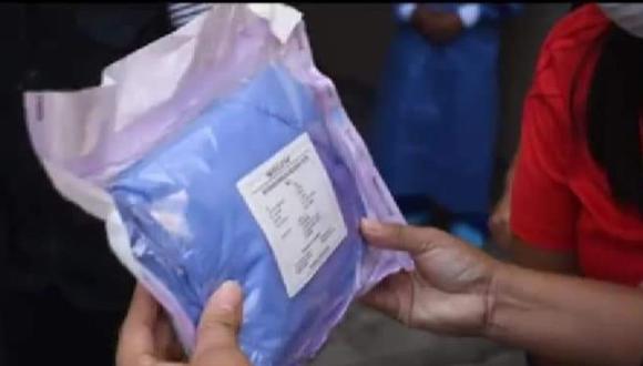 Ica: En bolsas de basura robaban mandiles, guantes y mascarillas de Hospital Santa María del Socorro.