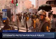 Se presentan disturbios durante protesta de estudiantes por precios del pasaje escolar en la Plaza San Martín