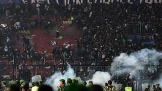Al menos 125 en Indonesia en una de las peores tragedias del fútbol