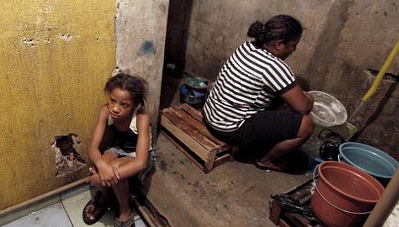 El analfabetismo va de la mano con la pobreza y la desiguladad, según la Unesco. (elpais.com)