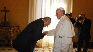 PPK le da la bienvenida al papa Francisco a una semana de su llegada [FOTOS]