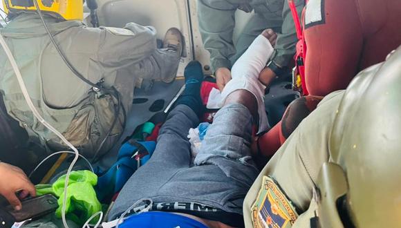 Aviación Naval. Tripulante rescatado sufrió una fractura de tobillo mientras se encontraba realizando actividades de pesca a 136 millas del Puerto de Pisco.