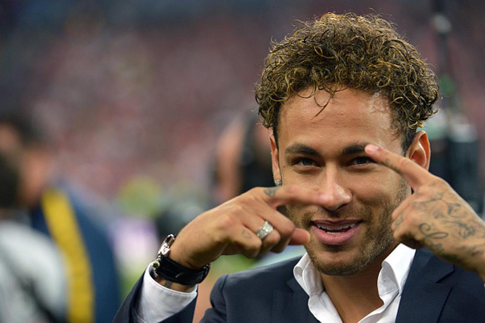 Neymar utiliza Instagram para promocionar los avances de su rehabilitación.(GETTY IMAGES)